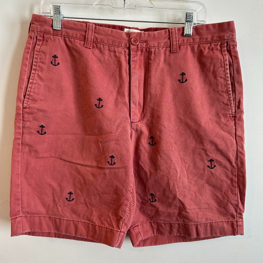 J Crew Men's Boat Khaki Shorts Red with Anchor pattern Size 33 Used